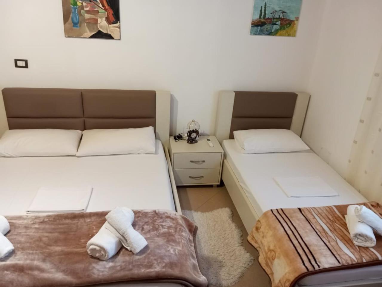 Dhimitri'S Guest House بيرات المظهر الخارجي الصورة