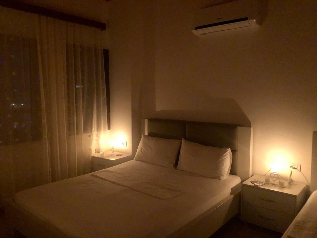 Dhimitri'S Guest House بيرات المظهر الخارجي الصورة