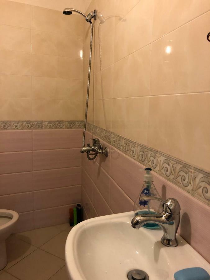 Dhimitri'S Guest House بيرات المظهر الخارجي الصورة